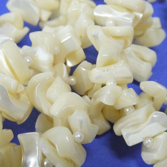 Mother of Pearl Shell Chip Necklace Large Chunky 38” Strand Natural MoP Vintage - Picture 2 of 5